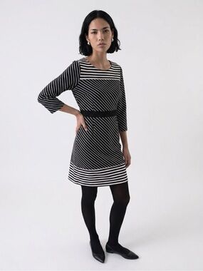 New York & Company Black and White Striped Long Sleeve Sheath Dress
